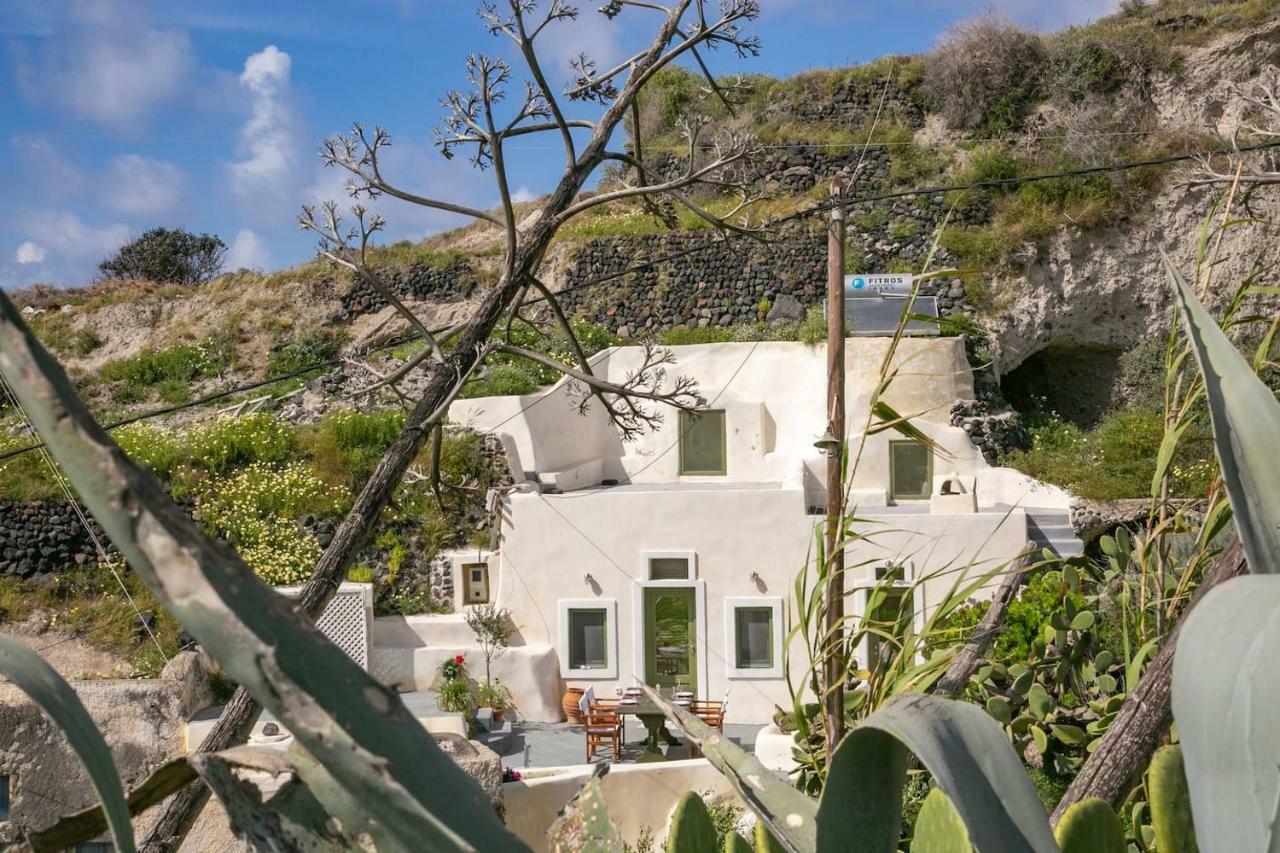 Villa Agrilia Secluded Cave House Thirasia Exterior foto