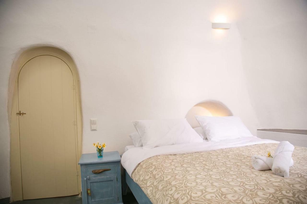 Villa Agrilia Secluded Cave House Thirasia Exterior foto