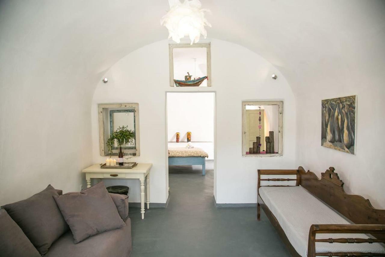 Villa Agrilia Secluded Cave House Thirasia Exterior foto