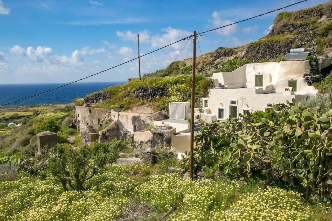 Villa Agrilia Secluded Cave House Thirasia Exterior foto